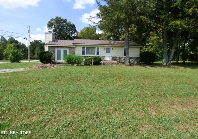 Photo 2 of Single family home for sale at 12 Shadberry Rd, Crossville, TN 38572 | MLS# 1356238 | Listing updated on 2026-09-22