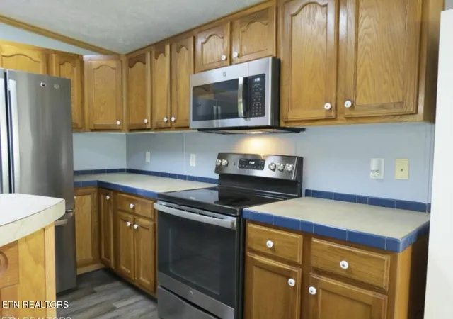 Photo 3 of Single family home for sale at 1410 Old Chisholm Tr, Dandridge, TN 37725 | MLS# 1356071 | Listing updated on 2026-09-18