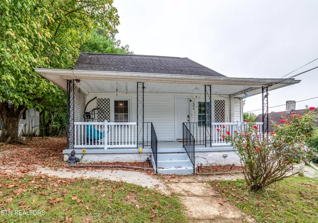 Photo 1 of Single family home for sale at 506 E Prospect St, La Follette, TN 37766 | MLS# 1356074 | Listing updated on 2026-09-19