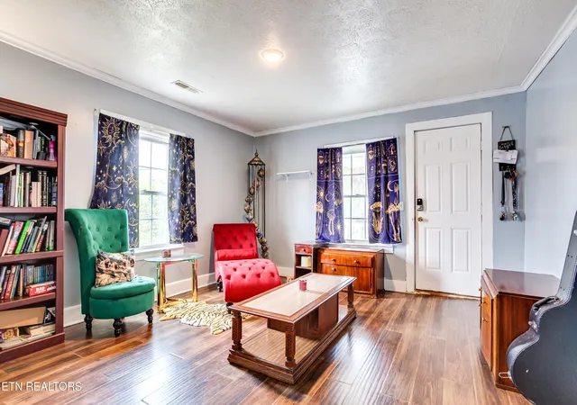 Photo 3 of Single family home for sale at 506 E Prospect St, La Follette, TN 37766 | MLS# 1356074 | Listing updated on 2026-09-19