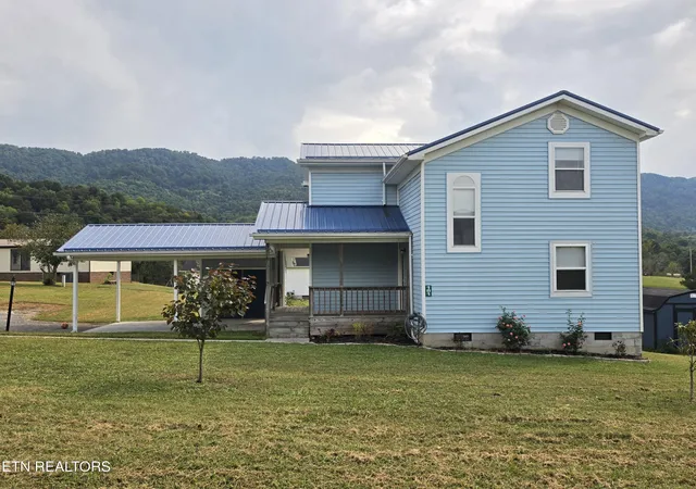 Photo 3 of Sale Pending at 181 Pinecone Rd, Dryden, VA 24243 | MLS# 1356079 | Listing updated on 2026-10-04