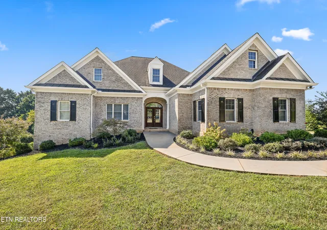 Photo 2 of Single family home for sale at 12340 Vista Brk Ln, Farragut, TN 37934 | MLS# 1356084 | Listing updated on 2026-09-23