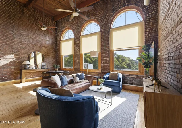 Photo 3 of Condo for sale at 112 S Gay St, Knoxville, TN 37902 | MLS# 1356633 | Listing updated on 2026-09-28
