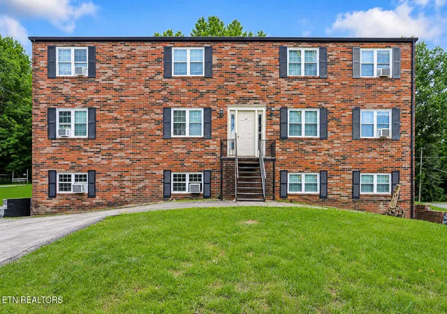Multi family home for sale at 410 Dry Gap Pike, Knoxville, TN 37912 | MLS# 1356089