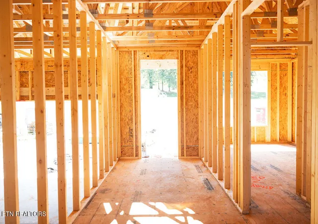 Photo 3 of Single family home for sale at 1954 Black Bear Cir, Loudon, TN 37774 | MLS# 1356466 | Listing updated on 2026-09-24