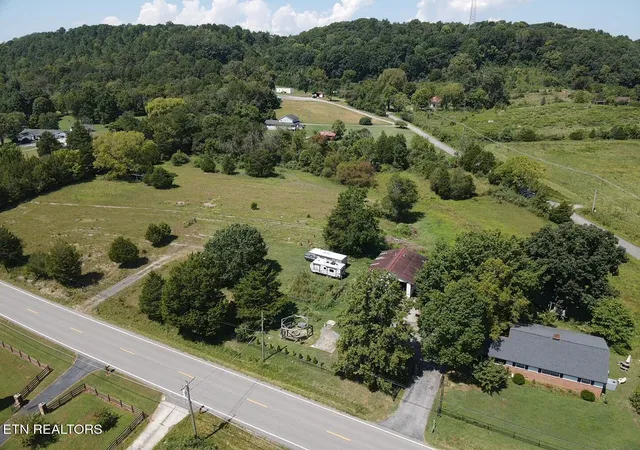 Photo 1 of Single family home for sale at 549 Raccoon Valley Rd, Powell, TN 37849 | MLS# 1356114 | Listing updated on 2026-09-21