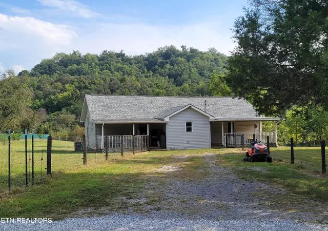 Single family home for sale at 1489 Reagan Valley Rd, Tellico Plains, TN 37385 | MLS# 1356292
