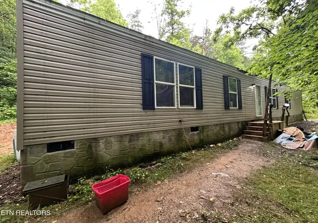 Photo 1 of Single family home for sale at 524 Barger Holw Rd, Parrottsville, TN 37843 | MLS# 1356111 | Listing updated on 2026-10-06