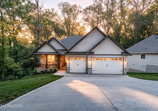 Photo 1 of Sale Pending at 318 Dudala Way, Loudon, TN 37774 | MLS# 1356110 | Listing updated on 2026-09-23