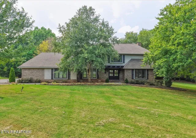 Photo 1 of Single family home for sale at 913 N Briarcliff Cir, Maryville, TN 37803 | MLS# 1356119 | Listing updated on 2026-09-19
