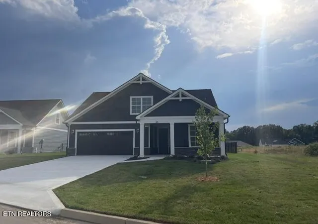 Photo 3 of Single family home for sale at 375 Trillium Tr, Lenoir City, TN 37771 | MLS# 1356151 | Listing updated on 2026-10-07