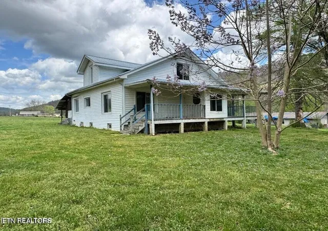 Photo 2 of Single family home for sale at 112 Shiloh Rd, Crawford, TN 38554 | MLS# 1356126 | Listing updated on 2026-09-21