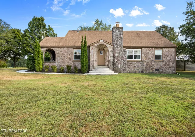 Photo 1 of Single family home for sale at 1301 Tazewell Pike, Corryton, TN 37721 | MLS# 1356177 | Listing updated on 2026-10-06