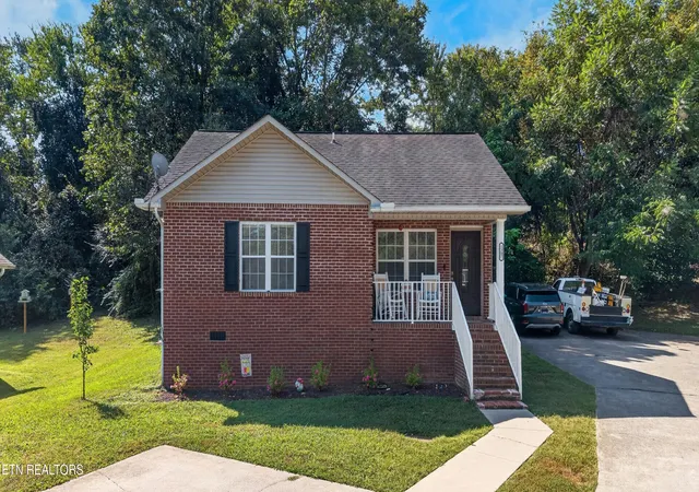 Photo 1 of Single family home for sale at 1207 Pool St, Sevierville, TN 37862 | MLS# 1356173 | Listing updated on 2026-09-21