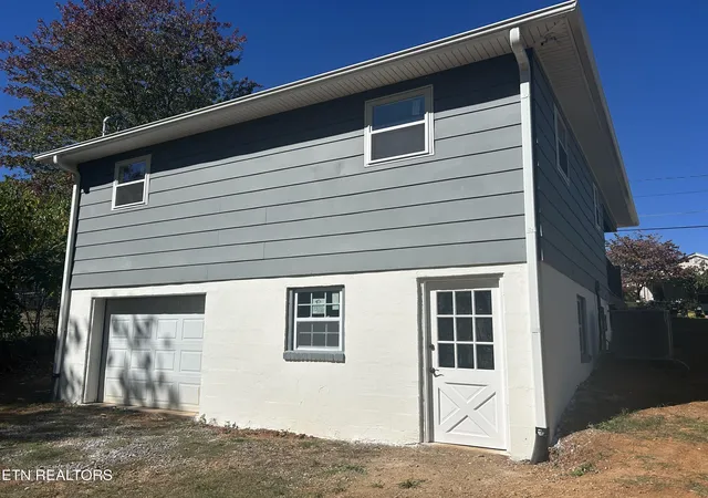 Photo 3 of Single family home for sale at 731 Lennie Ave, Morristown, TN 37813 | MLS# 1356145 | Listing updated on 2026-09-20