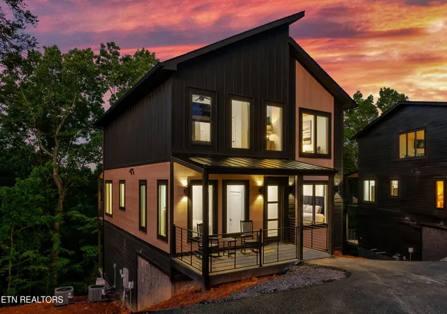Photo 2 of Single family home for sale at 1268 Reedmont Way, Sevierville, TN 37876 | MLS# 1356978 | Listing updated on 2026-10-27