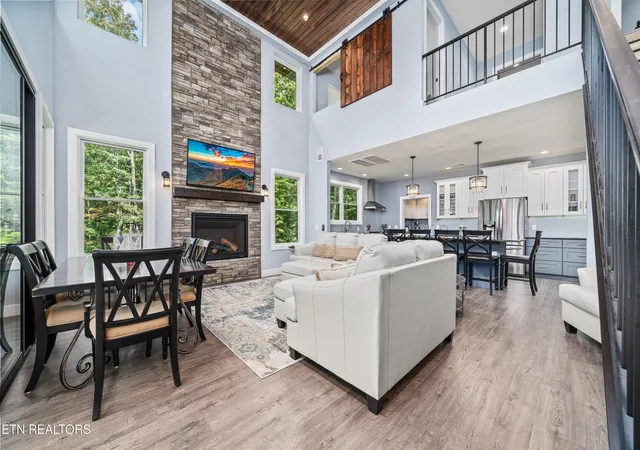 Photo 3 of Single family home for sale at 1532 E Overlook Rd, Monterey, TN 38574 | MLS# 1356162 | Listing updated on 2026-09-24
