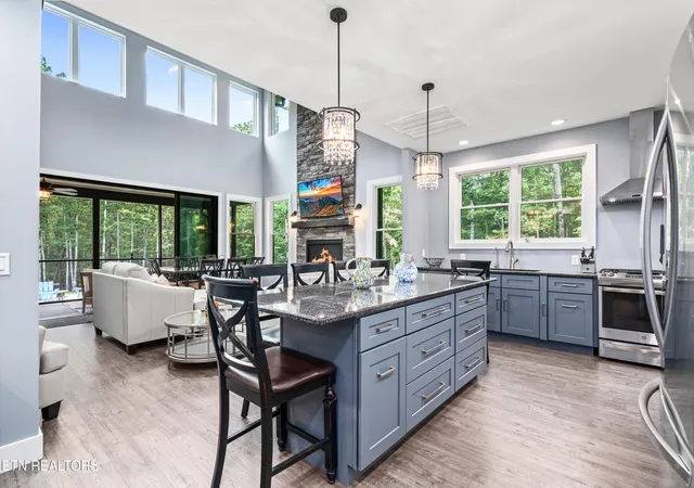 Photo 4 of Single family home for sale at 1532 E Overlook Rd, Monterey, TN 38574 | MLS# 1356162 | Listing updated on 2026-09-24