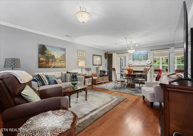 Photo 3 of Condo for sale at 2021 Locarno Dr, Knoxville, TN 37914 | MLS# 1356164 | Listing updated on 2026-10-07