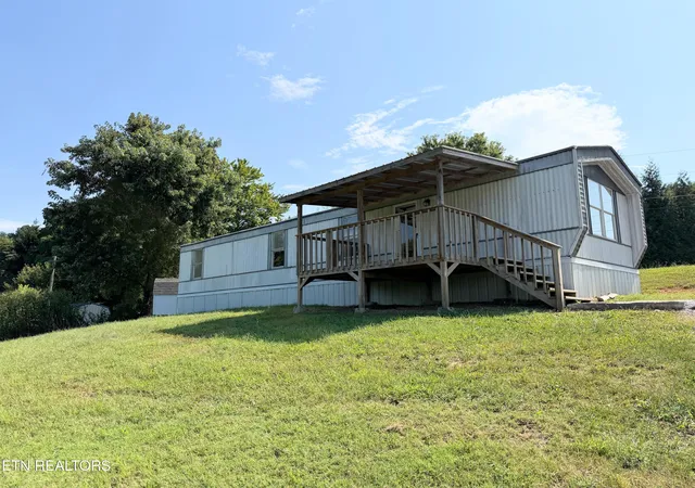 Photo 1 of Single family home for sale at 196 Pine Crst Dr, Maynardville, TN 37807 | MLS# 1356175 | Listing updated on 2026-10-05