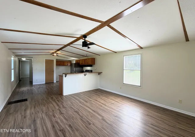 Photo 4 of Single family home for sale at 196 Pine Crst Dr, Maynardville, TN 37807 | MLS# 1356175 | Listing updated on 2026-10-05