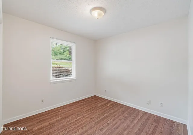 Photo 3 of Multi family home for sale at 476, E 482 & 490 Red Bud Rd, Knoxville, TN 37920 | MLS# 1357074 | Listing updated on 2026-10-29