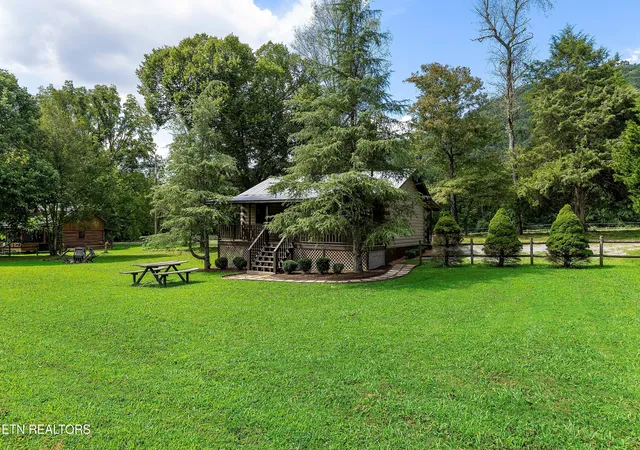 Photo 1 of Single family home for sale at 339 Stables Dr, Townsend, TN 37882 | MLS# 1356195 | Listing updated on 2026-09-21