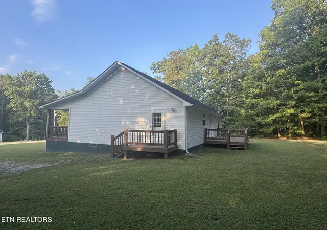 Photo 3 of Single family home for sale at 906 Buffalo Tr, Clarkrange, TN 38553 | MLS# 1356328 | Listing updated on 2026-09-22