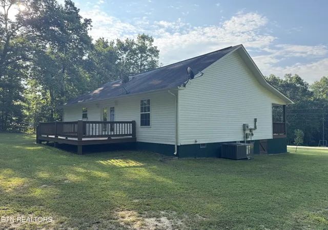 Photo 4 of Single family home for sale at 906 Buffalo Tr, Clarkrange, TN 38553 | MLS# 1356328 | Listing updated on 2026-09-22