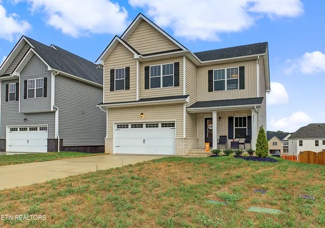 Photo 2 of Single family home for sale at 3411 Song Sparrow Dr, Maryville, TN 37803 | MLS# 1356268 | Listing updated on 2026-09-25