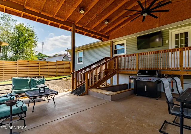 Photo 3 of Single family home for sale at 2256 Franklin Dr, Jefferson City, TN 37760 | MLS# 1356239 | Listing updated on 2026-09-22