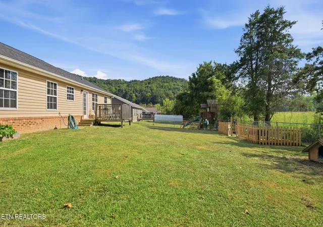 Photo 3 of Single family home for sale at 172 Waddington Way, Maynardville, TN 37807 | MLS# 1356232 | Listing updated on 2026-09-21