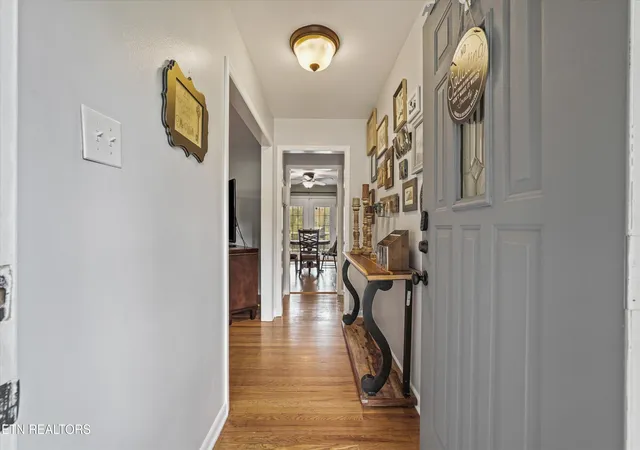 Photo 3 of Sale Pending at 441 Hardwicke Dr, Knoxville, TN 37923 | MLS# 1356585 | Listing updated on 2026-09-30