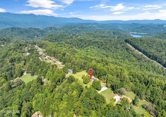 Photo 51 of Single family home for sale at 813/815 Stephens Rd, Rocky Top, TN 37769 | MLS# 1356522 | Listing updated on 2026-09-23