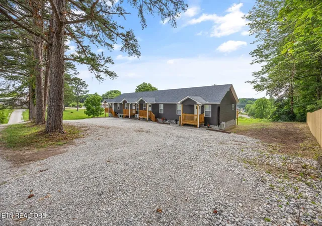 Photo 2 of Multi family home for sale at 110 Gunter Cemetery Ln, Jamestown, TN 38556 | MLS# 1356288 | Listing updated on 2026-09-22