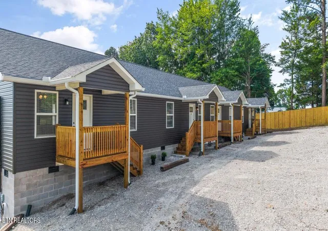 Photo 3 of Multi family home for sale at 110 Gunter Cemetery Ln, Jamestown, TN 38556 | MLS# 1356288 | Listing updated on 2026-09-22