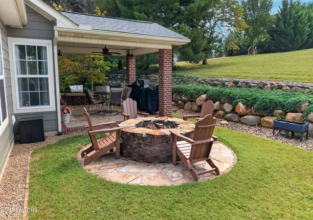 Photo 3 of Single family home for sale at 1846 Pheasant Xing Dr, Dandridge, TN 37725 | MLS# 1356447 | Listing updated on 2026-09-23