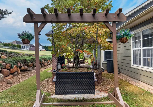 Photo 3 of Single family home for sale at 1846 Pheasant Xing Dr, Dandridge, TN 37725 | MLS# 1356447 | Listing updated on 2026-09-23