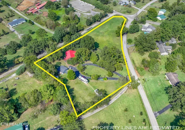 Photo 1 of Single family home for sale at 8820 Trout Rd, Mascot, TN 37806 | MLS# 1356279 | Listing updated on 2026-09-24