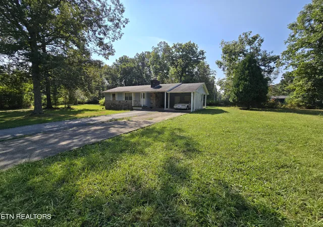 Photo 2 of Single family home for sale at 5118 Pawnee Rd, Crossville, TN 38572 | MLS# 1356276 | Listing updated on 2026-09-21