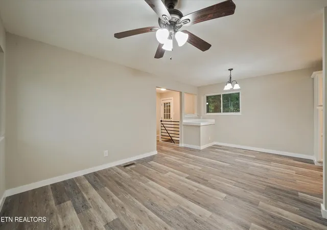 Photo 4 of Single family home for sale at 6413 Manis Rd, Knoxville, TN 37924 | MLS# 1356640 | Listing updated on 2026-10-15