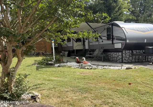 Photo 2 of Single family home for sale at 5355 Parkway #69, Cosby, TN 37722 | MLS# 1356359 | Listing updated on 2026-09-23