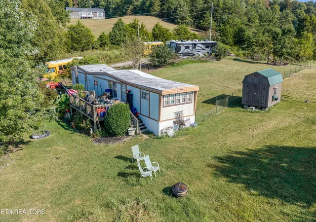 Photo 3 of Single family home for sale at 3318 Roberts Rd, Corryton, TN 37721 | MLS# 1356521 | Listing updated on 2026-09-23