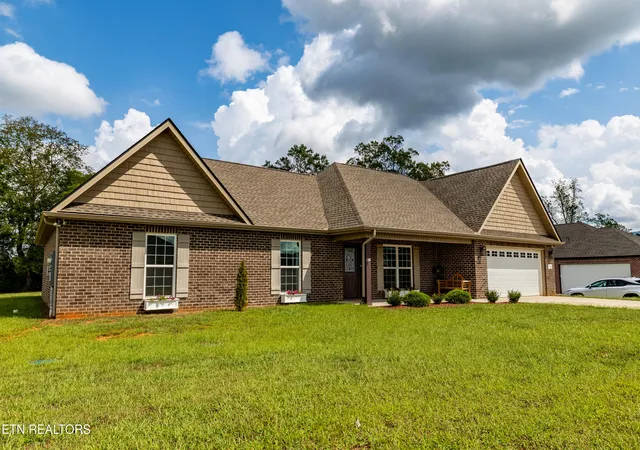Photo 1 of Single family home for sale at 1920 Griffitts Ml Cir, Maryville, TN 37803 | MLS# 1356714 | Listing updated on 2026-09-25