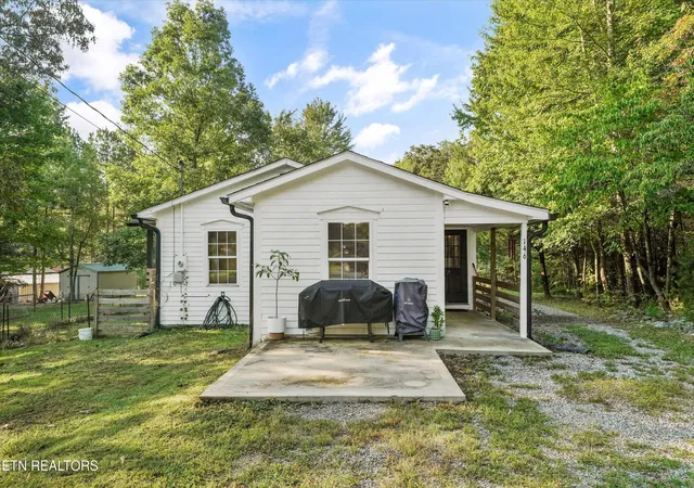 Photo 3 of Sale Pending at 146 County Rd 677, Riceville, TN 37370 | MLS# 1356303 | Listing updated on 2026-09-27