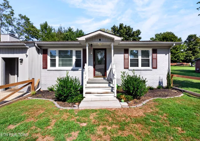 Photo 4 of Single family home for sale at 204 Camp Dr, Sparta, TN 38583 | MLS# 1356305 | Listing updated on 2026-09-22