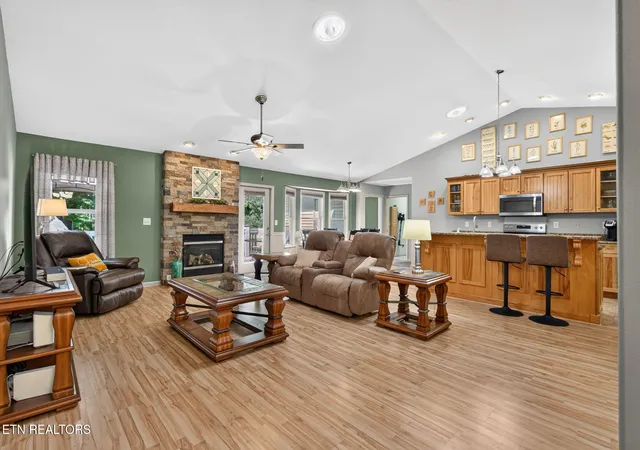 Photo 4 of Single family home for sale at 145 Rotherham Dr, Crossville, TN 38558 | MLS# 1356411 | Listing updated on 2026-09-23