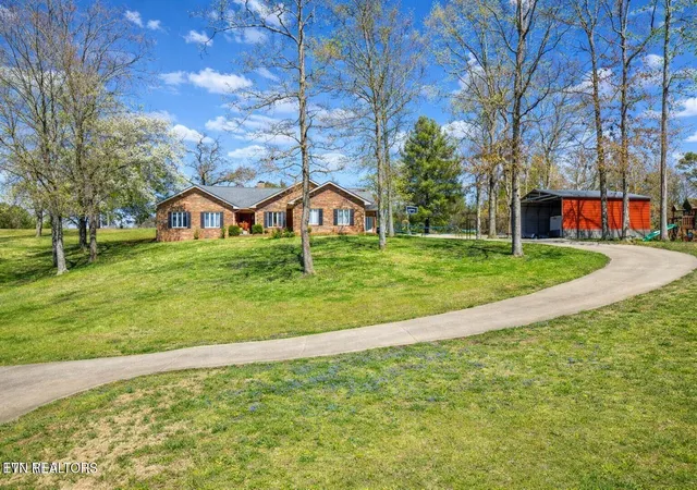 Photo 1 of Single family home for sale at 165 Fairway Dr, Greeneville, TN 37743 | MLS# 1356308 | Listing updated on 2026-10-01