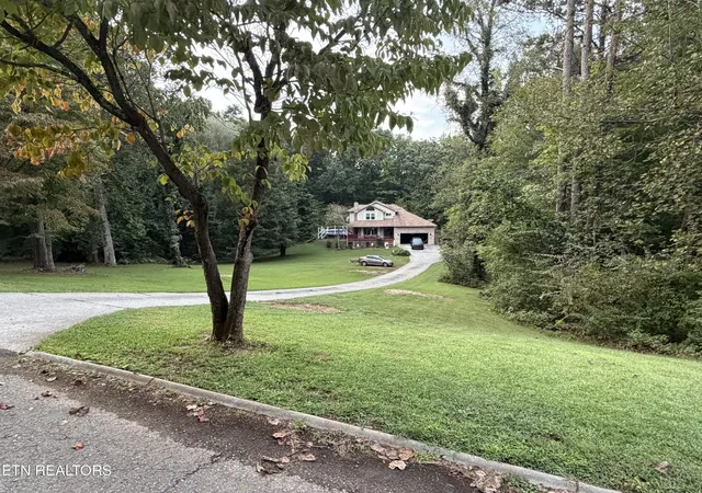 Photo 3 of Single family home for sale at 9417 Jim Loy Dr, Strawberry Plains, TN 37871 | MLS# 1356724 | Listing updated on 2026-09-25