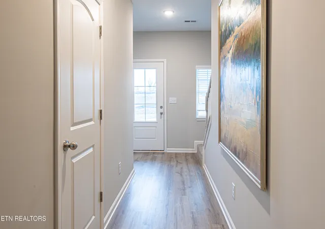 Photo 4 of Single family home for sale at 107 Clover Meadow Ln, Maryville, TN 37801 | MLS# 1356352 | Listing updated on 2026-09-24